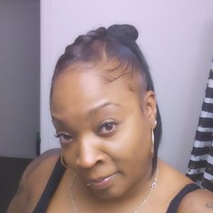 Meet your Posher, Malkia